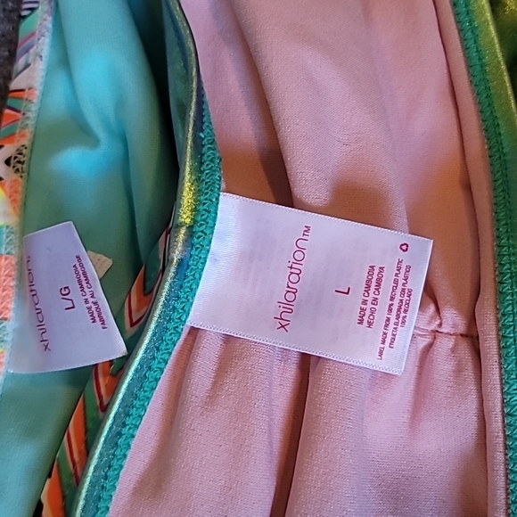 2x STUNNING EXHILARATION BIKINIS METALLIC AND AZTEC GEOMETRIC BIKINIS - Picture 4 of 5